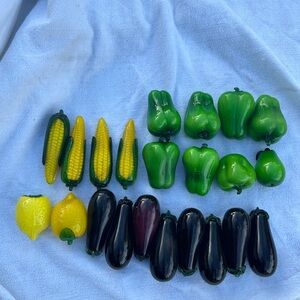 Lot Of 22 Vintage Hand-Blown Glass Vegetables Murano Style Art Deco MCM